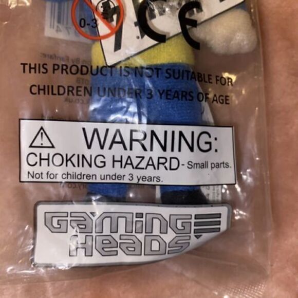 NWT Fallout 4 Vault Boy 111 Thumbs Up Plush Backpack Clip Gaming Heads - Picture 4 of 6